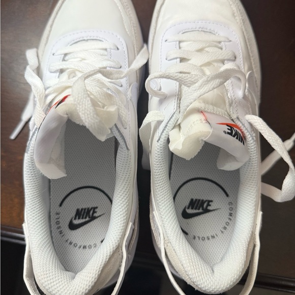 Nike Women's Waffle Debut - Picture 6 of 8